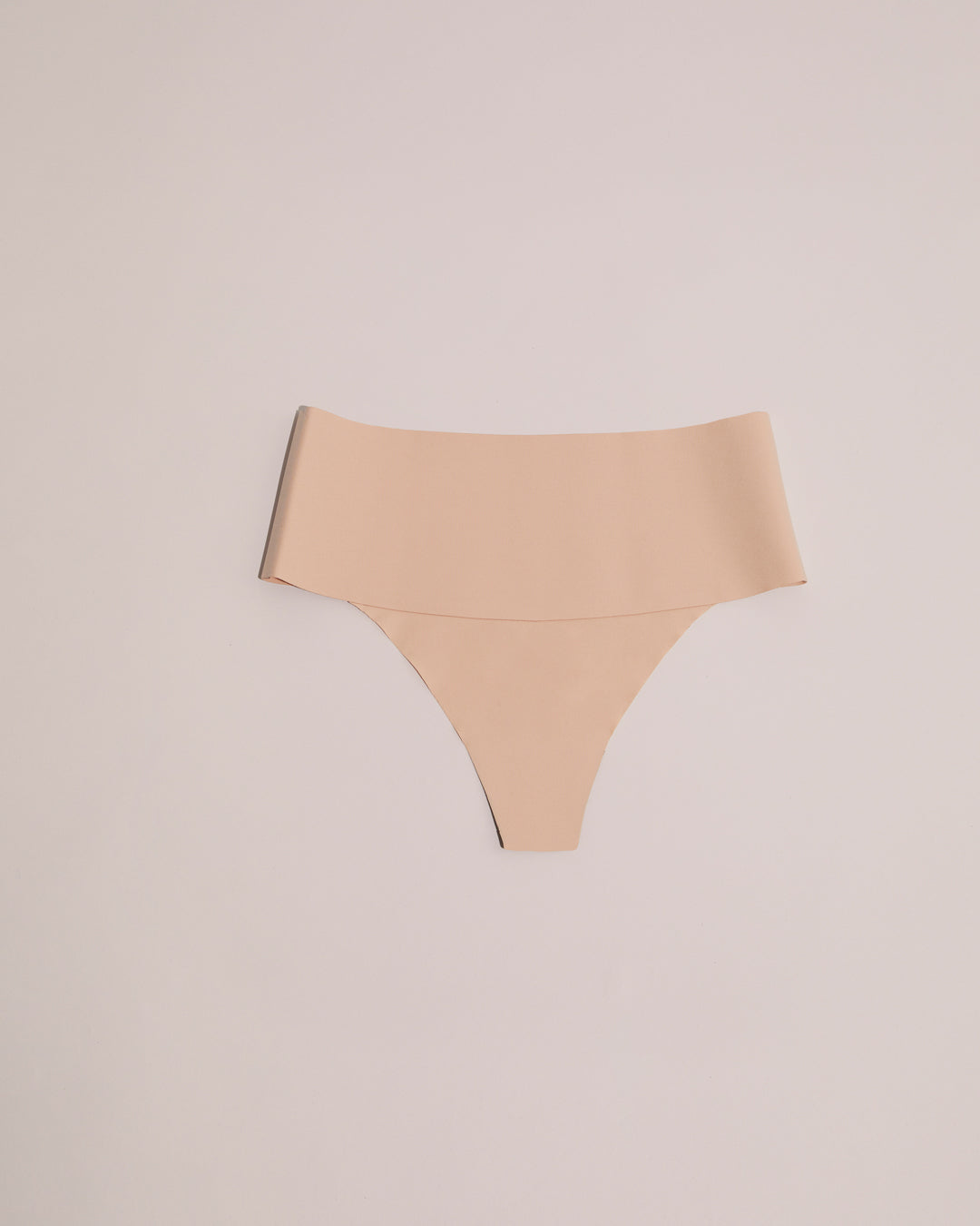 Le Tanga Sculptant