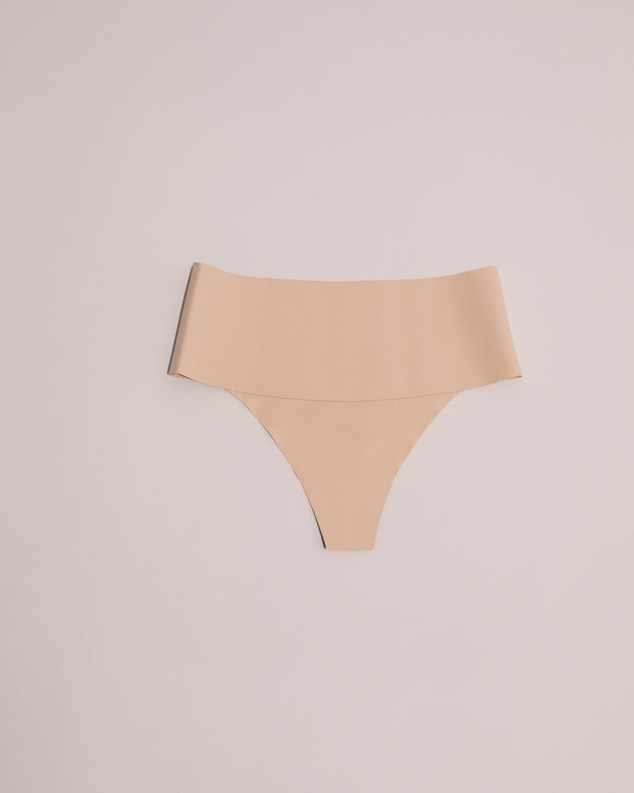 Le Tanga Sculptant