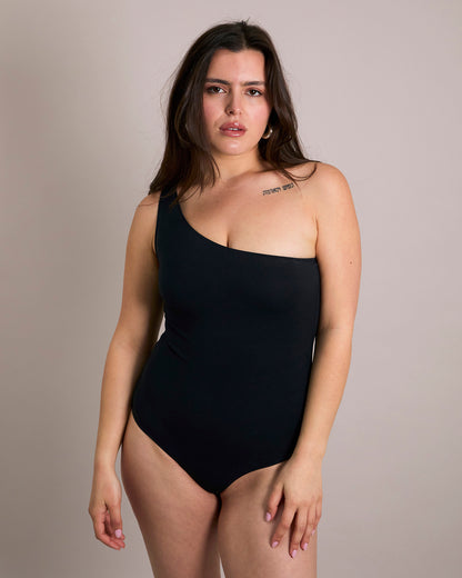 Asymmetrical Plumping Body