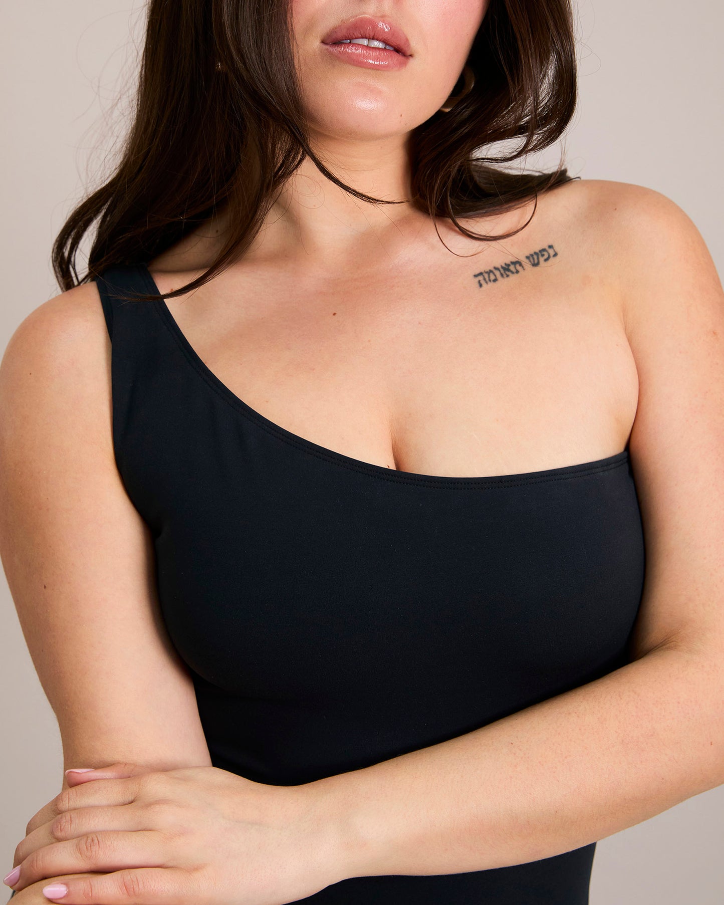 Asymmetrical Plumping Body