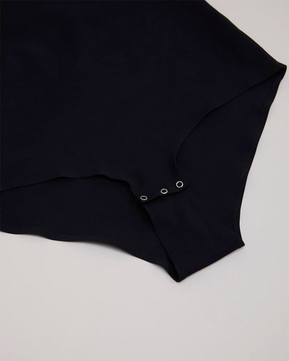 Asymmetrical Plumping Body