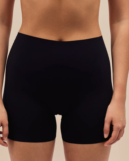 Short Invisible The Lift - Dark