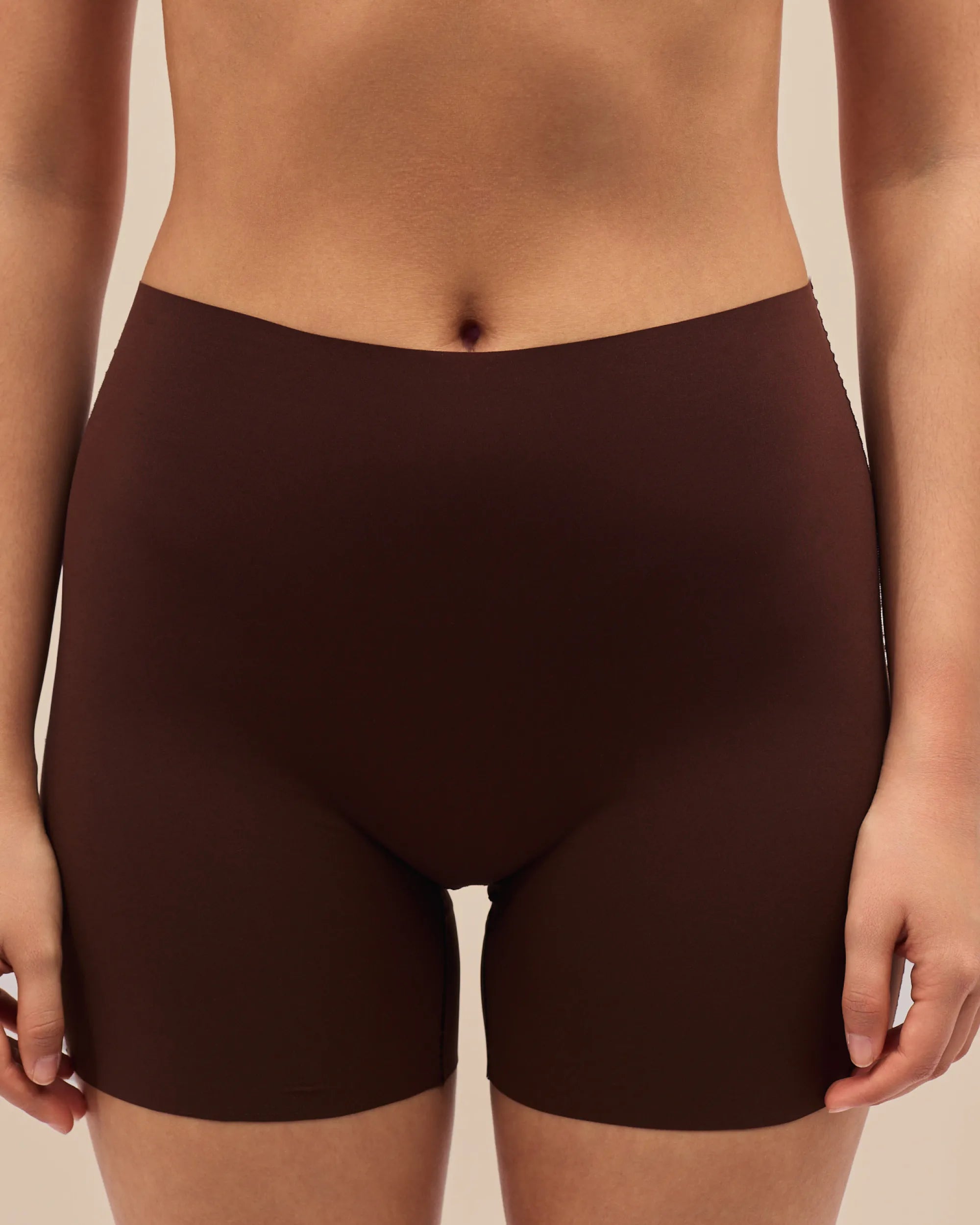 Short Invisible The Lift - Espresso