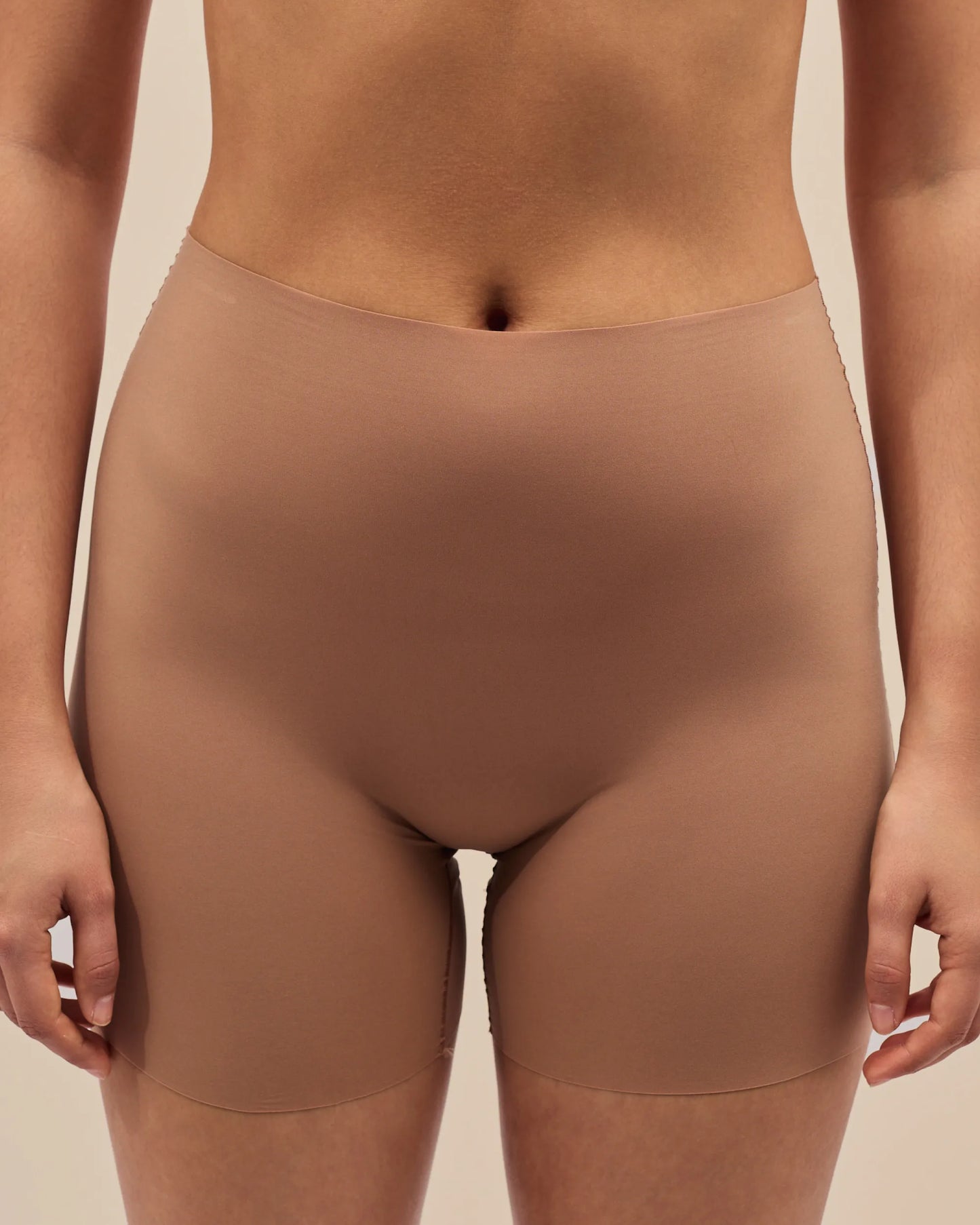 Short Invisible The Lift - Nude