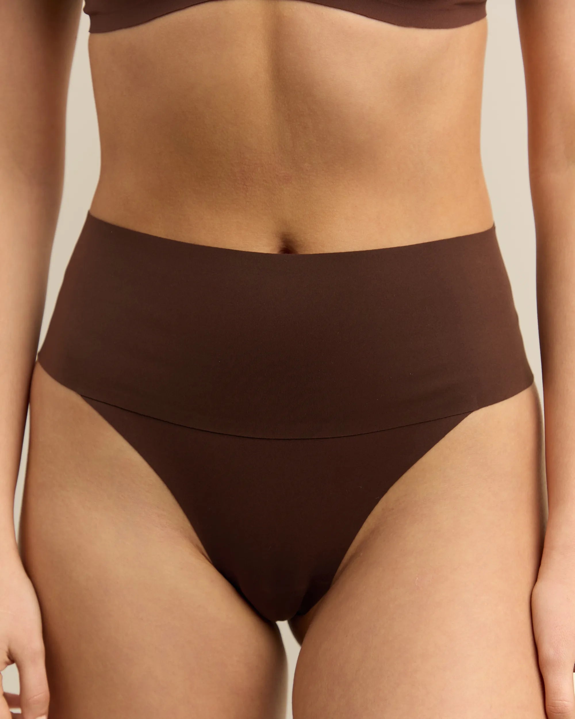 Sculpting Thong - Espresso