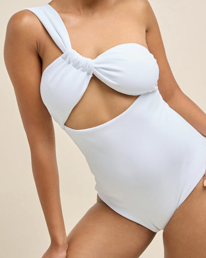 Une Pièce Asymétrique - White
